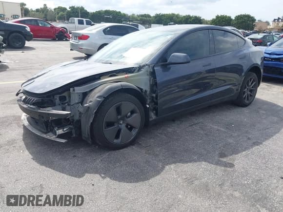 ✅ 2023 Tesla Model 3 • VIN: 5YJ3E1EA8PF451131 • Lot: 43470579. Wystawiony na IAAI z przebiegiem 70 249 mil. Bezpłatny archiwum sprzedaży aukcyjnych z USA i szczegółowy raport historii pojazdu na DreamBid. Zdjęcie 21.