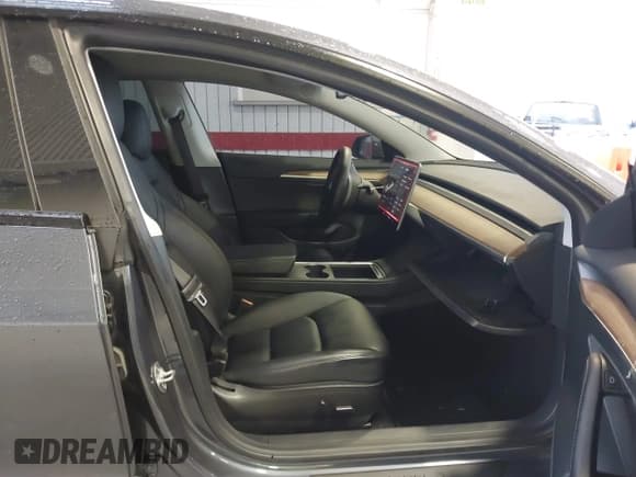 ✅ 2023 Tesla Model 3 Performance • VIN: 5YJ3E1ECXPF712261 • Lot: 43372922. Wystawiony na IAAI z przebiegiem 39 387 mil. Bezpłatny archiwum sprzedaży aukcyjnych z USA i szczegółowy raport historii pojazdu na DreamBid. Zdjęcie 5.