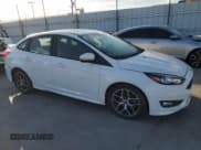 ✅ 2016 Ford Focus SE • VIN: 1FADP3F26GL336032 • Лот: 55963715. Опубликован ранее на Copart с пробегом 107 527 миль. Бесплатный доступ к архиву аукционных продаж из США и подробный отчёт об истории автомобиля на DreamBid. Изображение 4.
