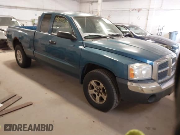 ✅ 2005 Dodge Dakota SLT • VIN: 1D7HW42KX5S195937 • Лот: 43635048. Опубликован ранее на IAAI с пробегом 157 666 миль. Бесплатный доступ к архиву аукционных продаж из США и подробный отчёт об истории автомобиля на DreamBid. Изображение 1.