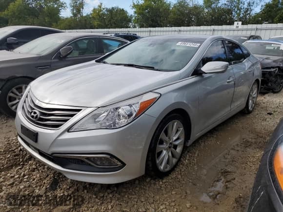 ✅ 2016 Hyundai Azera Limited • VIN: KMHFH4JG0GA549266 • Lot: 69651245. Listed on Copart with 80,410 mi. Free auction sales archive from the USA and detailed vehicle history report at DreamBid. Image 1.