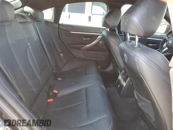 ✅ 2019 BMW 4 Series 430i • VIN: WBA4J1C57KBM12366 • Lot: 55109255. Listed on Copart with 131,792 mi. Free auction sales archive from the USA and detailed vehicle history report at DreamBid. Image 10.