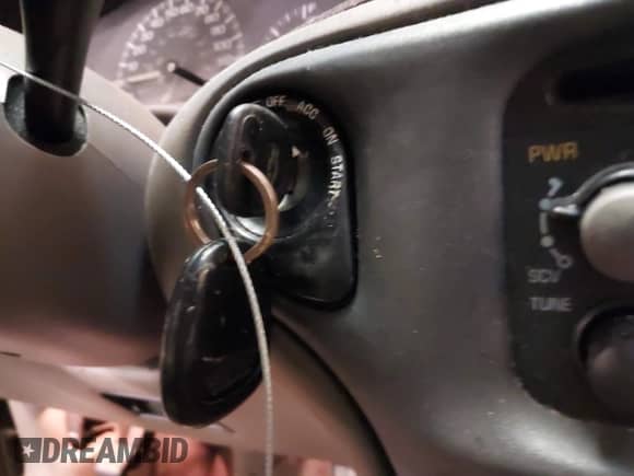 1999 Chevrolet Malibu LS z VIN 1G1NE52M4X6194441, wystawiony jako IAAI lot #41577551 z przebiegiem 94 386 mil mil oraz . Historia ofert i sprzedaży dostępna na DreamBid. Obrazek 11.