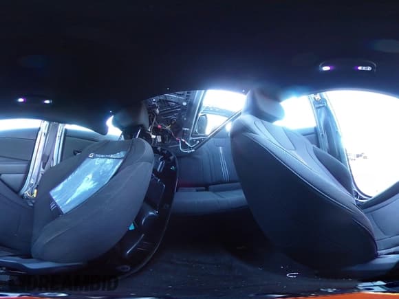 ✅ 2025 Hyundai Elantra SEL Sport • VIN: KMHLM4DG6SU933179 • Lot: 43275340. Wystawiony na IAAI z przebiegiem 44 mil. Bezpłatny archiwum sprzedaży aukcyjnych z USA i szczegółowy raport historii pojazdu na DreamBid. Zdjęcie 19.