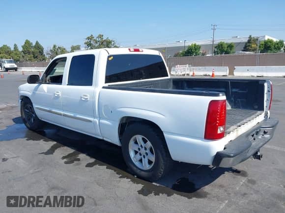 ✅ 2006 GMC Sierra 1500 SLE1 • VIN: 2GTEC13Z961319777 • Lot: 39659138. Listed on IAAI with 119,911 mi. Free auction sales archive from the USA and detailed vehicle history report at DreamBid. Image 3.