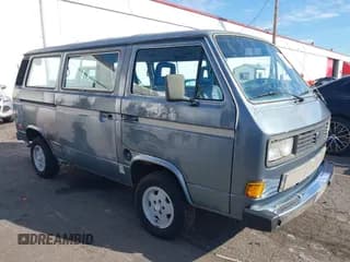 ✅ 1986 Volkswagen Vanagon • VIN: WV2YB0253GH046313 • Лот: 43476509. Опубликован ранее на IAAI с пробегом 224 178 миль. Бесплатный доступ к архиву аукционных продаж из США и подробный отчёт об истории автомобиля на DreamBid. Изображение 1.