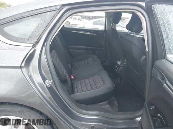 ✅ 2016 Ford Fusion SE • VIN: 3FA6P0H79GR102999 • Lot: 43743664. Listed on IAAI with 132,534 mi. Free auction sales archive from the USA and detailed vehicle history report at DreamBid. Image 8.