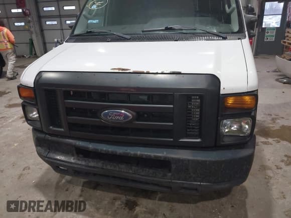 ✅ 2010 Ford Econoline Cargo Commercial • VIN: 1FTNE1EW9ADA66535 • Lot: 43902545. Wystawiony na IAAI z przebiegiem 186 113 mil. Bezpłatny archiwum sprzedaży aukcyjnych z USA i szczegółowy raport historii pojazdu na DreamBid. Zdjęcie 6.