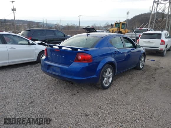 ✅ 2013 Dodge Avenger SXT • VIN: 1C3CDZCBXDN557109 • Лот: 41496048. Опубликован ранее на IAAI с пробегом 104 494 миль. Бесплатный доступ к архиву аукционных продаж из США и подробный отчёт об истории автомобиля на DreamBid. Изображение 4.