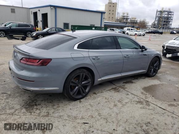 ✅ 2022 Volkswagen Arteon SE R-Line • VIN: WVWSR7AN9NE007489 • Lot: 41495594. Wystawiony na Copart z przebiegiem 8 257 mil. Bezpłatny archiwum sprzedaży aukcyjnych z USA i szczegółowy raport historii pojazdu na DreamBid. Zdjęcie 3.