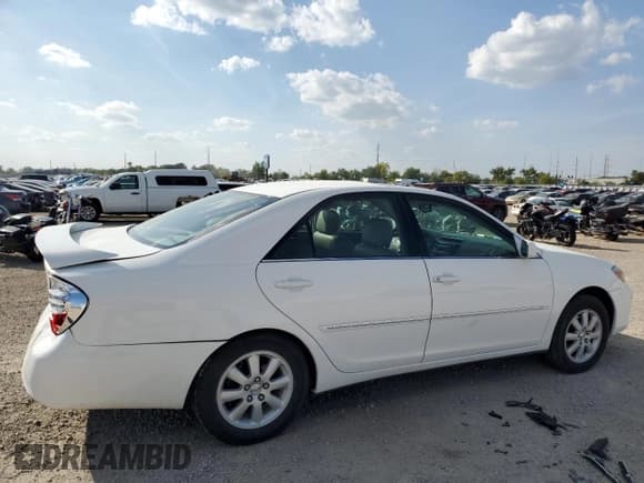 ✅ 2002 Toyota Camry XLE • VIN: 4T1BF30K52U028748 • Lot: 71457145. Wystawiony na Copart z przebiegiem 183 390 mil. Bezpłatny archiwum sprzedaży aukcyjnych z USA i szczegółowy raport historii pojazdu na DreamBid. Zdjęcie 3.