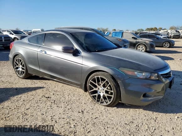 ✅ 2011 Honda Accord EX-L • VIN: 1HGCS2B86BA005191 • Lot: 92972515. Wystawiony na Copart z przebiegiem 120 394 mil. Bezpłatny archiwum sprzedaży aukcyjnych z USA i szczegółowy raport historii pojazdu na DreamBid. Zdjęcie 4.