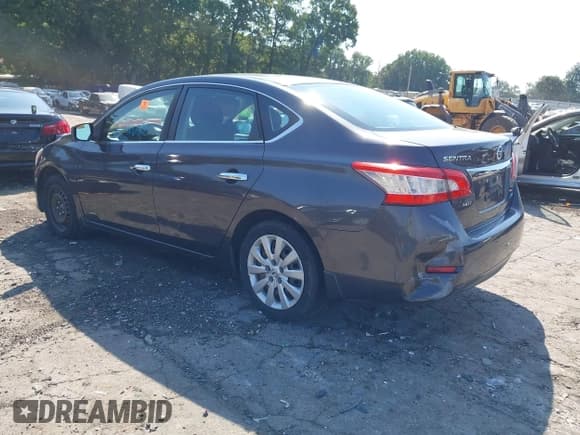 ✅ 2014 Nissan Sentra S • VIN: 1N4AB7AP6EN852596 • Lot: 43283633. Listed on IAAI with 90,593 mi. Free auction sales archive from the USA and detailed vehicle history report at DreamBid. Image 3.