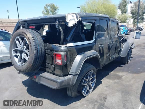 ✅ 2025 Jeep Wrangler Willys • VIN: 1C4RJXN6XSW518532 • Лот: 42651133. Опубликован ранее на IAAI с пробегом 13 859 миль. Бесплатный доступ к архиву аукционных продаж из США и подробный отчёт об истории автомобиля на DreamBid. Изображение 4.