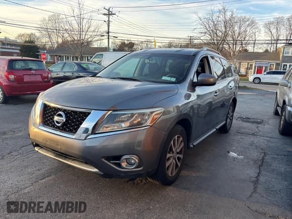 ✅ 2015 Nissan Pathfinder SV • VIN: 5N1AR2MN7FC612727 • Lot: 43861702. Listed on IAAI with 124,373 mi. Free auction sales archive from the USA and detailed vehicle history report at DreamBid. Image 2.