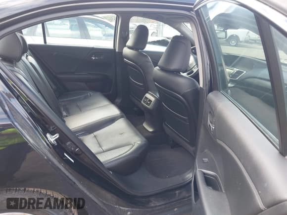 ✅ 2014 Honda Accord EX-L • VIN: 1HGCR2F88EA131563 • Lot: 43489941. Wystawiony na IAAI z przebiegiem 114 841 mil. Bezpłatny archiwum sprzedaży aukcyjnych z USA i szczegółowy raport historii pojazdu na DreamBid. Zdjęcie 8.