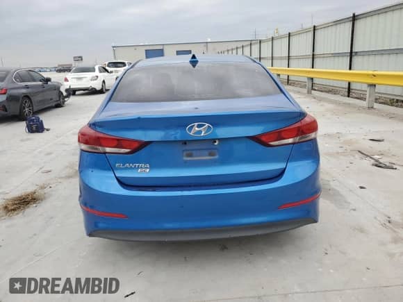 2017 Hyundai Elantra SE z VIN 5NPD74LF1HH191771, wystawiony jako Copart lot #82762305 z przebiegiem 137 493 mil mil oraz Czysty tytuł • Clean title. Historia ofert i sprzedaży dostępna na DreamBid. Obrazek 6.