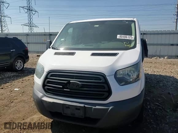 ✅ 2015 Ford Transit Cargo • VIN: 1FTNE1YM4FKA74992 • Лот: 80486125. Опубликован ранее на Copart с пробегом 212 740 миль. Бесплатный доступ к архиву аукционных продаж из США и подробный отчёт об истории автомобиля на DreamBid. Изображение 13.