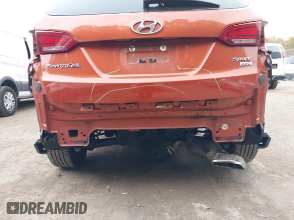 ✅ 2017 Hyundai Santa Fe 2.4L • VIN: 5XYZUDLB9HG462966 • Лот: 43529842. Опубликован ранее на IAAI с пробегом 89 258 миль. Бесплатный доступ к архиву аукционных продаж из США и подробный отчёт об истории автомобиля на DreamBid. Изображение 6.