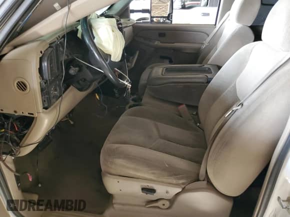 ✅ 2004 Chevrolet Silverado 1500 LS • VIN: 2GCEC13T041427861 • Лот: 62784795. Опубликован ранее на Copart с пробегом 242 072 миль. Бесплатный доступ к архиву аукционных продаж из США и подробный отчёт об истории автомобиля на DreamBid. Изображение 7.