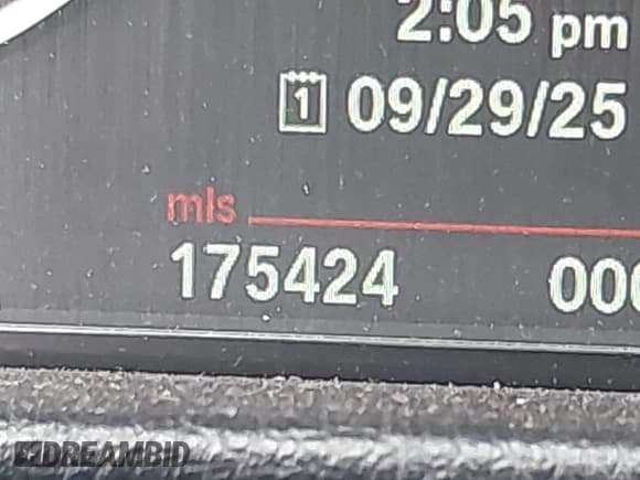 ✅ 2012 BMW 3 Series 328i • VIN: WBA3A5C52CF341655 • Лот: 43333904. Опубликован ранее на IAAI с пробегом 176 000 миль. Бесплатный доступ к архиву аукционных продаж из США и подробный отчёт об истории автомобиля на DreamBid. Изображение 15.