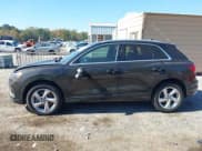 ✅ 2020 Audi Q3 Premium • VIN: WA1AECF39L1022788 • Lot: 40698511. Wystawiony na IAAI z przebiegiem 88 405 mil. Bezpłatny archiwum sprzedaży aukcyjnych z USA i szczegółowy raport historii pojazdu na DreamBid. Zdjęcie 14.