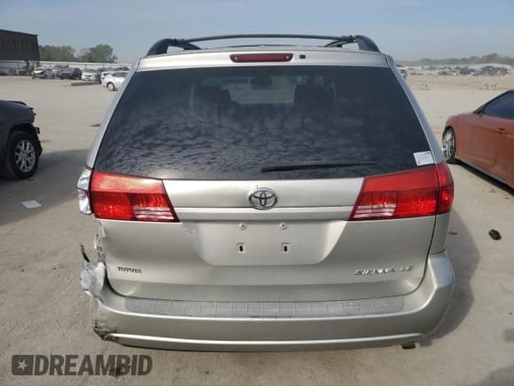 ✅ 2004 Toyota Sienna LE • VIN: 5TDZA23C04S202216 • Lot: 84899825. Wystawiony na Copart z przebiegiem 173 350 mil. Bezpłatny archiwum sprzedaży aukcyjnych z USA i szczegółowy raport historii pojazdu na DreamBid. Zdjęcie 6.