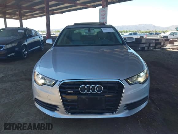 ✅ 2014 Audi A6 Premium Plus • VIN: WAUFGAFC3EN047687 • Lot: 42882953. Wystawiony na IAAI z przebiegiem 84 562 mil. Bezpłatny archiwum sprzedaży aukcyjnych z USA i szczegółowy raport historii pojazdu na DreamBid. Zdjęcie 12.