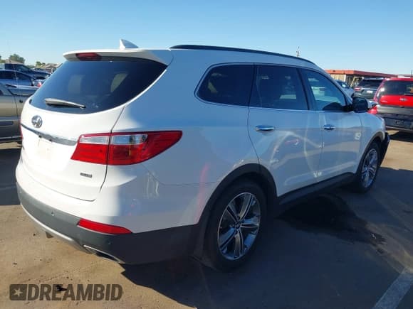 ✅ 2015 Hyundai Santa Fe GLS • VIN: KM8SR4HF0FU112454 • Лот: 43560107. Опубликован ранее на IAAI с пробегом 83 297 миль. Бесплатный доступ к архиву аукционных продаж из США и подробный отчёт об истории автомобиля на DreamBid. Изображение 4.