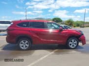 ✅ 2023 Toyota Highlander L • VIN: 5TDKDRAHXPS509316 • Lot: 42674115. Wystawiony na IAAI z przebiegiem 6 121 mil. Bezpłatny archiwum sprzedaży aukcyjnych z USA i szczegółowy raport historii pojazdu na DreamBid. Zdjęcie 14.