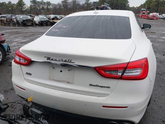 ✅ 2019 Maserati Quattroporte S Q4 • VIN: ZAM56YRA8K1314308 • Lot: 40975948. Wystawiony na IAAI z przebiegiem 44 835 mil. Bezpłatny archiwum sprzedaży aukcyjnych z USA i szczegółowy raport historii pojazdu na DreamBid. Zdjęcie 16.