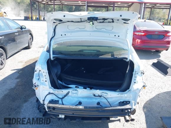 ✅ 2024 Toyota Corolla Hybrid LE • VIN: JTDBDMHE4R3008635 • Lot: 43268754. Listed on IAAI with 31,411 mi. Free auction sales archive from the USA and detailed vehicle history report at DreamBid. Image 6.