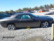 ✅ 2023 Dodge Challenger SXT • VIN: 2C3CDZAG5PH562987 • Lot: 43623143. Wystawiony na IAAI z przebiegiem 55 571 mil. Bezpłatny archiwum sprzedaży aukcyjnych z USA i szczegółowy raport historii pojazdu na DreamBid. Zdjęcie 13.