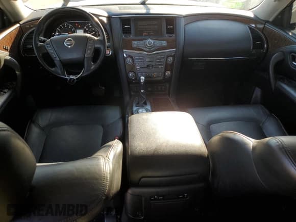 ✅ 2020 Nissan Armada SL • VIN: JN8AY2ND6L9107840 • Lot: 86624605. Wystawiony na Copart z przebiegiem 114 570 mil. Bezpłatny archiwum sprzedaży aukcyjnych z USA i szczegółowy raport historii pojazdu na DreamBid. Zdjęcie 8.