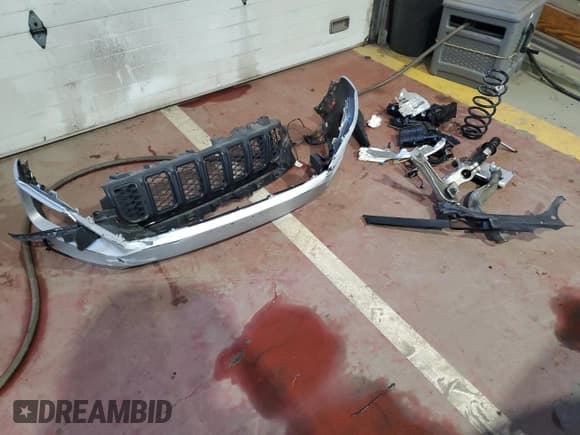 ✅ 2023 Jeep Grand Cherokee Altitude • VIN: 1C4RJGAGXPC580018 • Lot: 54586195. Listed on Copart with Not provided. Free auction sales archive from the USA and detailed vehicle history report at DreamBid. Image 13.