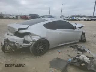 ✅ 2013 Hyundai Genesis Coupe R-Spec • VIN: KMHHU6KJ5DU110312 • Lot: 43619715. Wystawiony na Copart z przebiegiem 169 969 mil. Bezpłatny archiwum sprzedaży aukcyjnych z USA i szczegółowy raport historii pojazdu na DreamBid. Zdjęcie 3.