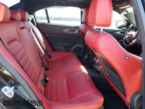 ✅ 2022 Alfa Romeo Giulia Veloce • VIN: ZARFAMBN2N7665252 • Lot: 49545425. Listed on Copart with 31,935 mi. Free auction sales archive from the USA and detailed vehicle history report at DreamBid. Image 10.