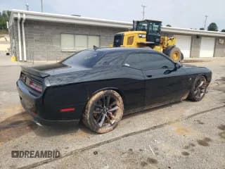 ✅ 2019 Dodge Challenger R/T Scat Pack • VIN: 2C3CDZFJ3KH570759 • Lot: 69330573. Wystawiony na Copart z przebiegiem 32 768 mil. Bezpłatny archiwum sprzedaży aukcyjnych z USA i szczegółowy raport historii pojazdu na DreamBid. Zdjęcie 3.