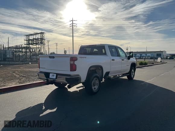 ✅ 2021 Chevrolet Silverado 2500HD Work Truck • VIN: 1GC4YLEY0MF197202 • Lot: 91739225. Wystawiony na Copart z przebiegiem 179 087 mil. Bezpłatny archiwum sprzedaży aukcyjnych z USA i szczegółowy raport historii pojazdu na DreamBid. Zdjęcie 4.