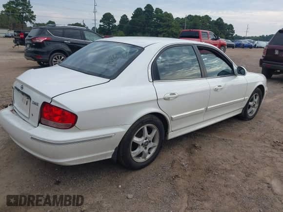 ✅ 2005 Hyundai Sonata GLS • VIN: KMHWF35H05A164533 • Лот: 43329326. Опубликован ранее на IAAI с пробегом 202 606 миль. Бесплатный доступ к архиву аукционных продаж из США и подробный отчёт об истории автомобиля на DreamBid. Изображение 4.