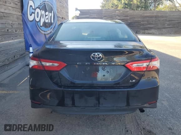 ✅ 2018 Toyota Camry LE • VIN: 4T1B11HK4JU081754 • Lot: 84008705. Listed on Copart with 49,028 mi. Free auction sales archive from the USA and detailed vehicle history report at DreamBid. Image 6.