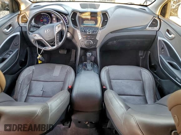 ✅ 2014 Hyundai Santa Fe • VIN: 5XYZUDLB2EG178073 • Lot: 95996105. Wystawiony na Copart z przebiegiem 132 008 mil. Bezpłatny archiwum sprzedaży aukcyjnych z USA i szczegółowy raport historii pojazdu na DreamBid. Zdjęcie 8.