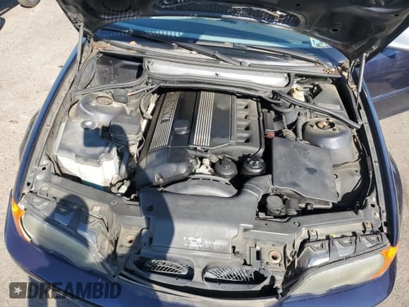 ✅ 2002 BMW 3 Series 325Ci • VIN: WBABS33462PG86557 • Lot: 80813875. Listed on Copart with 198,000 mi. Free auction sales archive from the USA and detailed vehicle history report at DreamBid. Image 11.