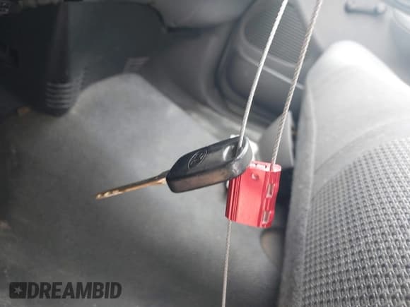 ✅ 2004 Ford F-150 XL • VIN: 2FTRF17204CA73581 • Lot: 42589927. Listed on IAAI with 239,592 mi. Free auction sales archive from the USA and detailed vehicle history report at DreamBid. Image 11.