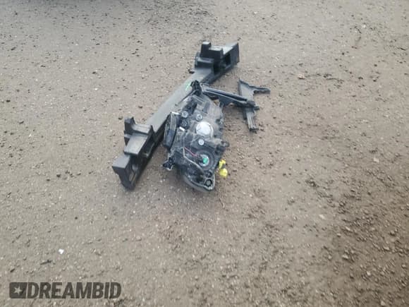 ✅ 2019 Nissan Rogue S • VIN: 5N1AT2MV1KC775532 • Lot: 87471695. Wystawiony na Copart z przebiegiem 234 524 mil. Bezpłatny archiwum sprzedaży aukcyjnych z USA i szczegółowy raport historii pojazdu na DreamBid. Zdjęcie 13.