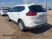 ✅ 2017 Nissan Rogue SV • VIN: KNMAT2MTXHP603326 • Lot: 43110800. Wystawiony na IAAI z przebiegiem 111 289 mil. Bezpłatny archiwum sprzedaży aukcyjnych z USA i szczegółowy raport historii pojazdu na DreamBid. Zdjęcie 3.