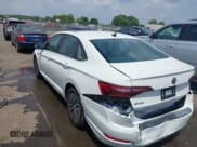 ✅ 2019 Volkswagen Jetta SEL • VIN: 3VWEB7BU8KM171987 • Lot: 42597141. Listed on IAAI with 45,620 mi. Free auction sales archive from the USA and detailed vehicle history report at DreamBid. Image 3.