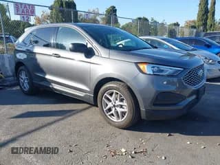 ✅ 2023 Ford Edge SE • VIN: 2FMPK4G93PBA52778 • Lot: 43566754. Wystawiony na IAAI z przebiegiem 22 817 mil. Bezpłatny archiwum sprzedaży aukcyjnych z USA i szczegółowy raport historii pojazdu na DreamBid. Zdjęcie 1.