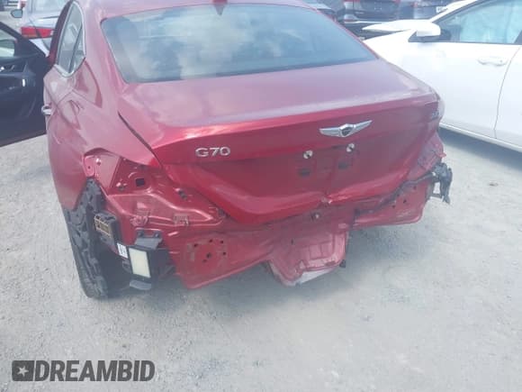 ✅ 2019 Genesis G70 Advanced • VIN: KMTG34LE7KU021963 • Lot: 43007771. Listed on IAAI with 60,473 mi. Free auction sales archive from the USA and detailed vehicle history report at DreamBid. Image 6.