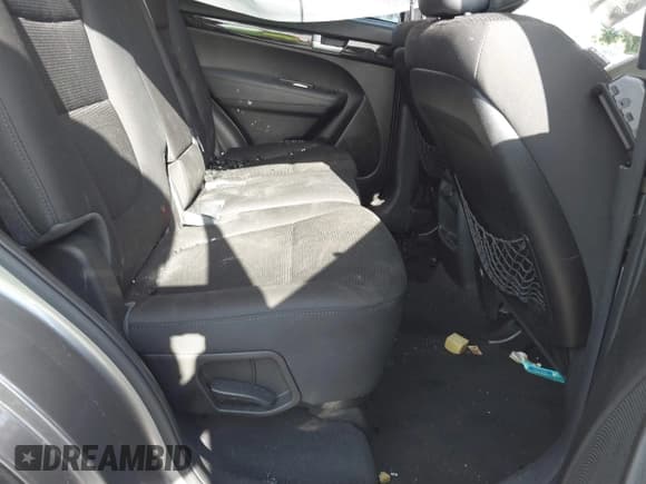 ✅ 2014 Kia Sorento LX • VIN: 5XYKT3A6XEG473877 • Lot: 42316862. Listed on IAAI with 86,675 mi. Free auction sales archive from the USA and detailed vehicle history report at DreamBid. Image 8.